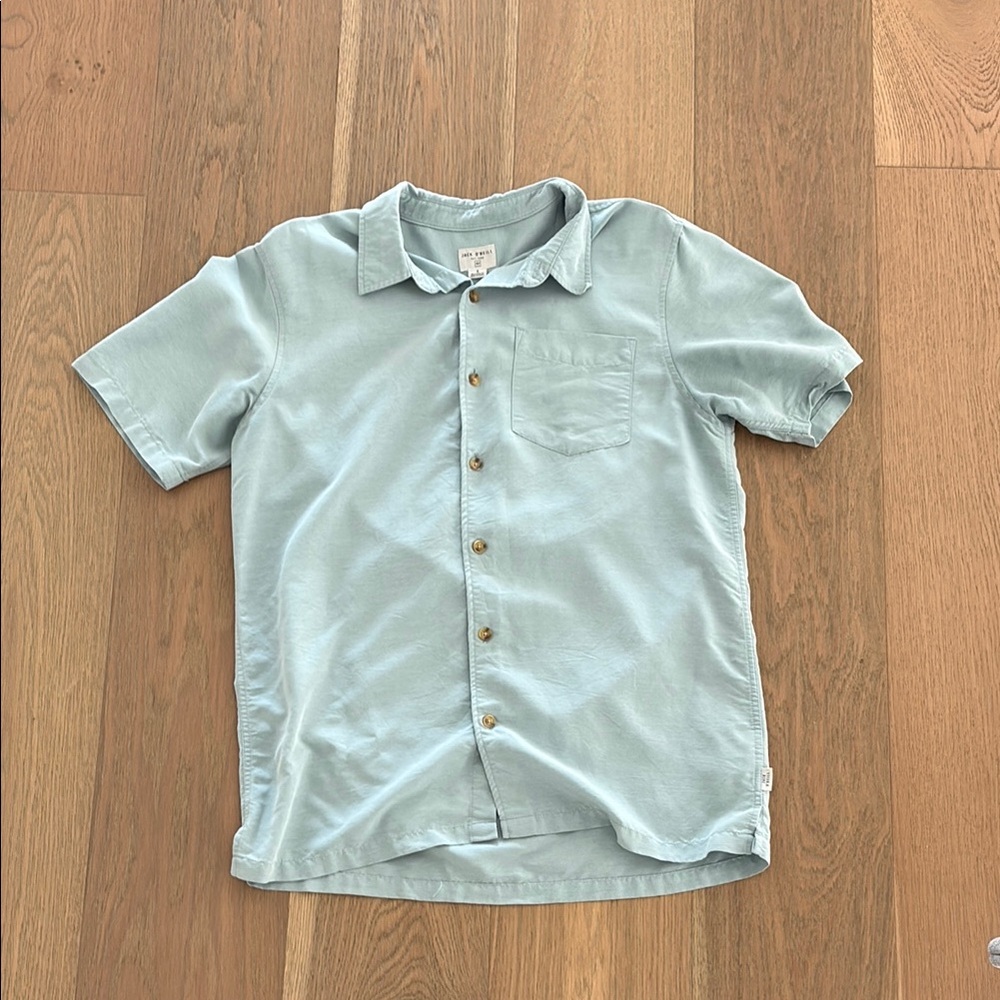 Men's Light Blue Short Sleeve Shirt